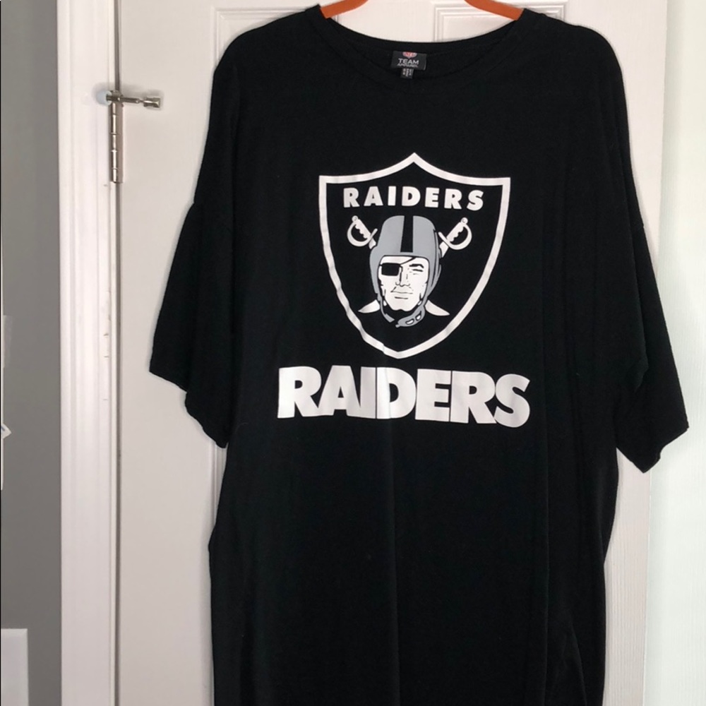 Misaguided Black t-shirt dress / size 10